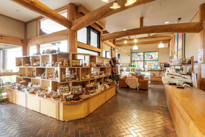 山の駅特産品コーナー